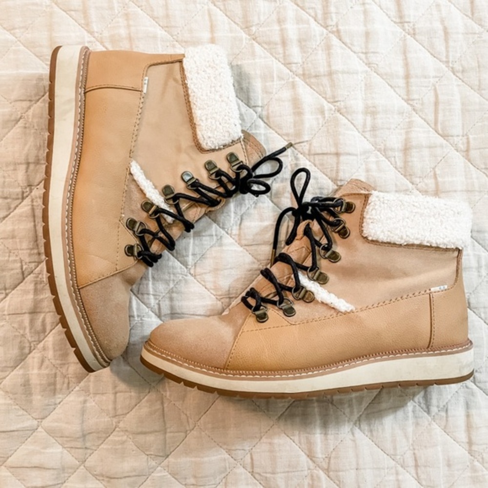 Tom’s waterproof mesa hiking boot.